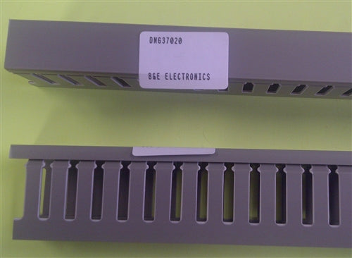 Wieland Wire Finger Duct 2 Meter Gray (3/4" x 1-1/2") DNG37020 with Cover, Mfr# 34.286.3720.0
