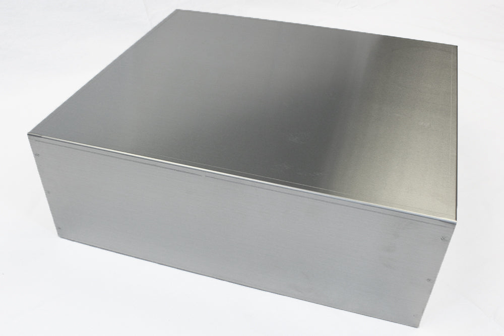 Hammond 1444-17156 Aluminum Chassis 17" x 15" x 6"