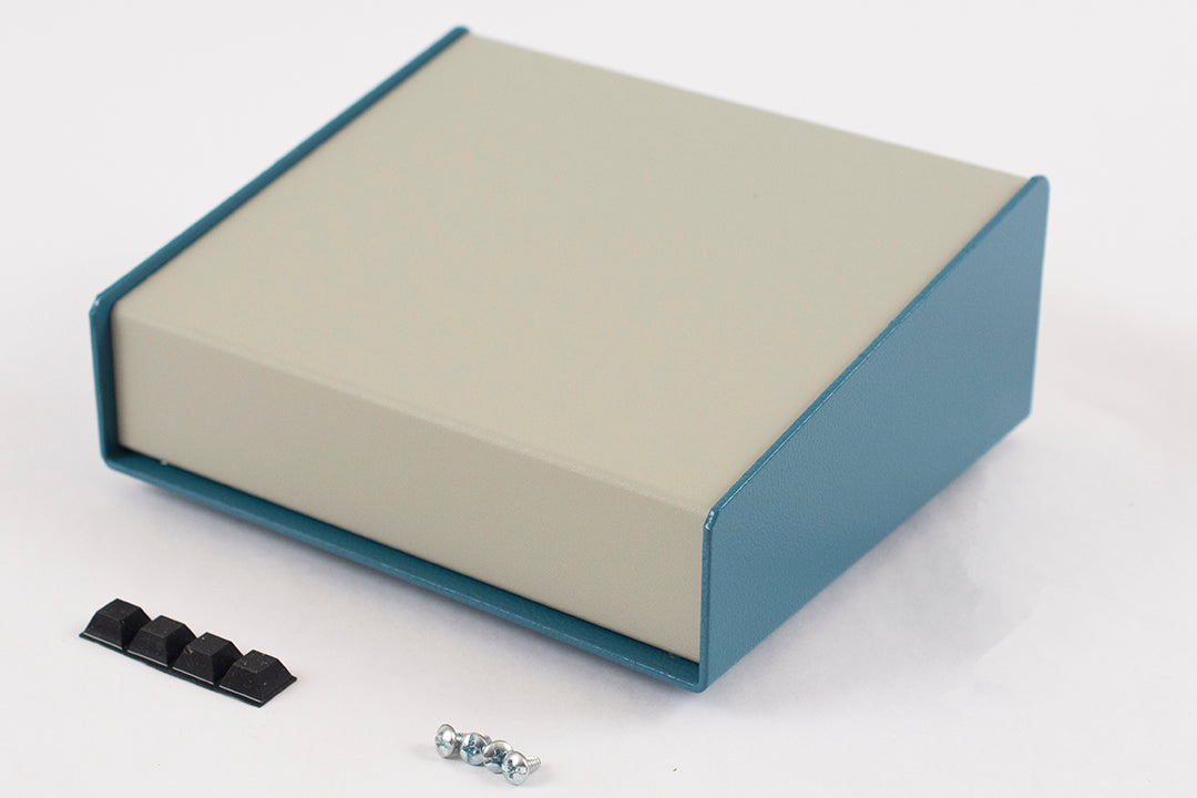 Hammond 1456FE1WHBU Sloped Aluminum Console Enclosure, 10 Degree Beige Top / Blue Case 6.50" x 5.50" x 2.50"