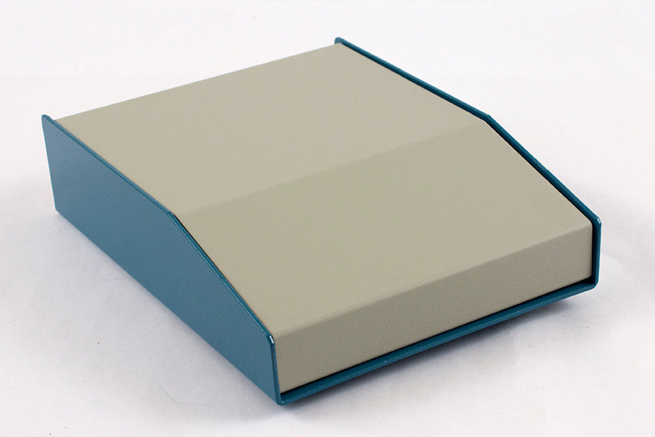 Hammond 1456FH2WHBU Sloped Aluminum Console Enclosure, 15 Degree Beige Top / Blue Case 6.50" x 8.50" x 2.00"