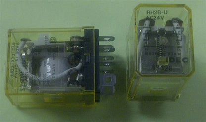IDEC RH2B-UAC24V Relay 24VAC DPDT 8 Pin, Res: 10A@240VAC/30VDC, Gen: 7.5A@120VAC/30VDC, 7A@240VAC, CSA