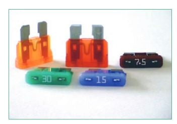 Littelfuse 0287005.PXCN Blade Fuse 5 Amp 32V Fast Blow Automotive, ATC/ATO: 5A 5AMP